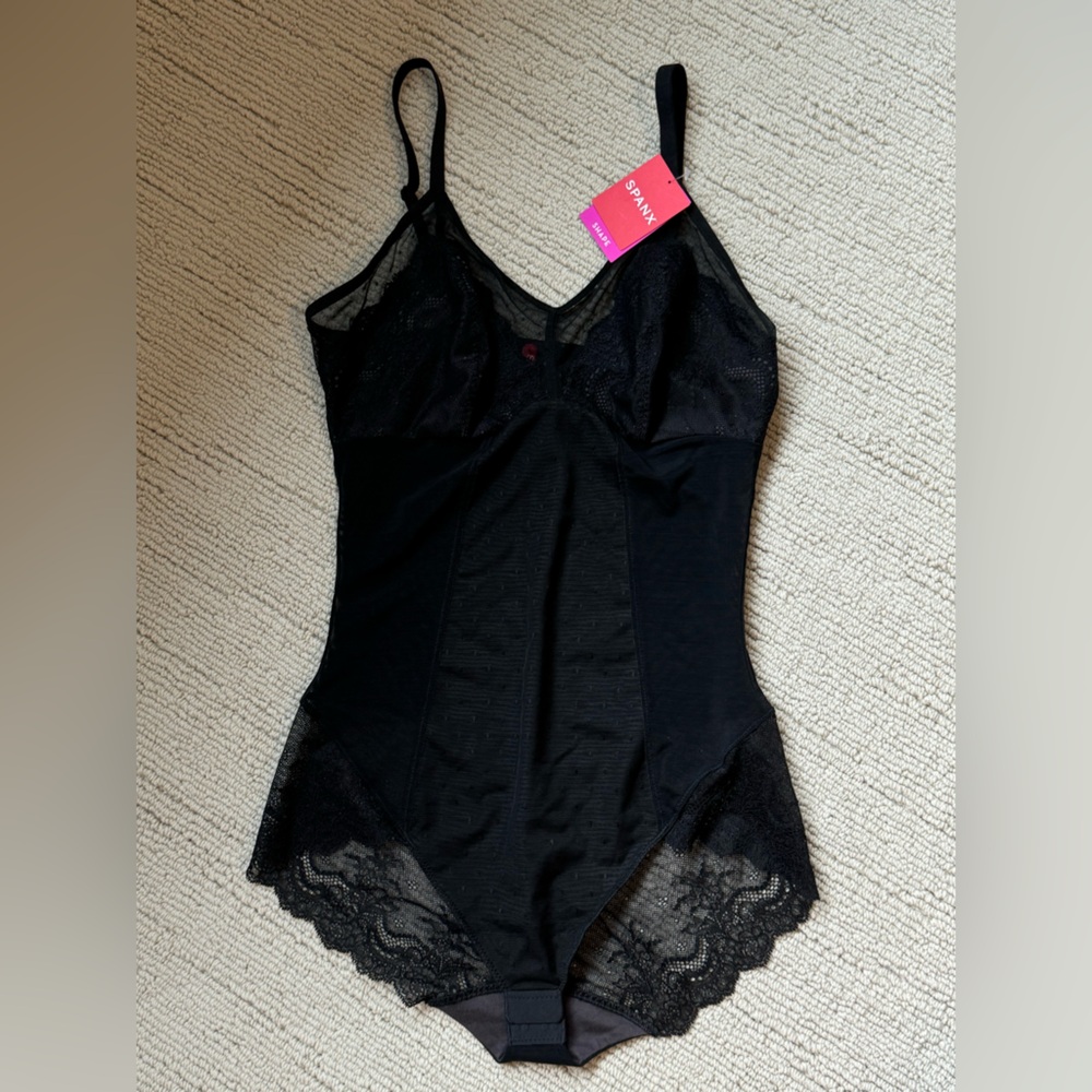 NWT Spanx panty bodysuit black, size large